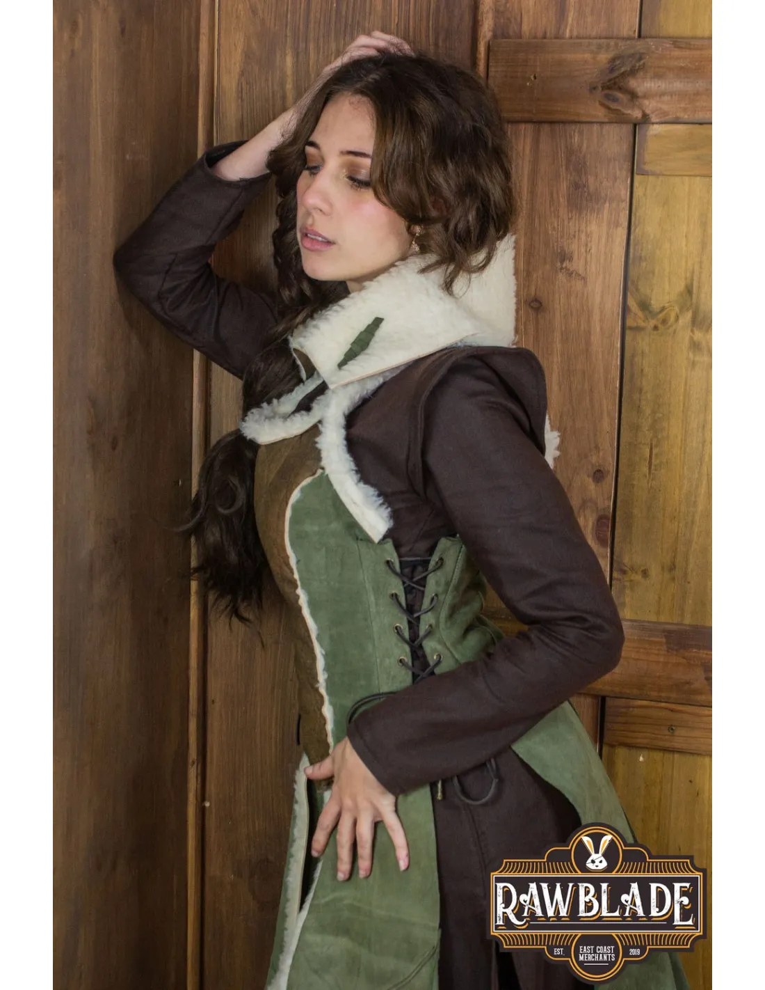 ABRIGO MEDIEVAL MUJER ELISABETA EN PIEL  VERDE