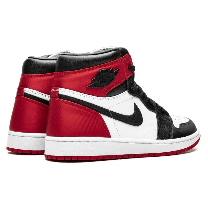 Air Jordan 1 Retro High Satin Black Toe