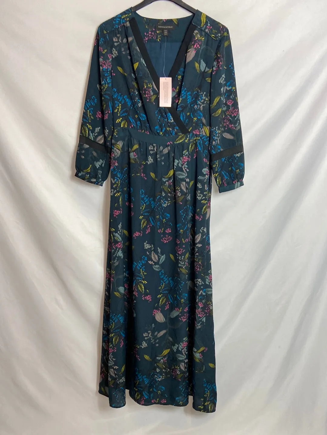 BANANA REPUBLIC. Vestido largo estampado flores  T. 00 PETITE (XS)