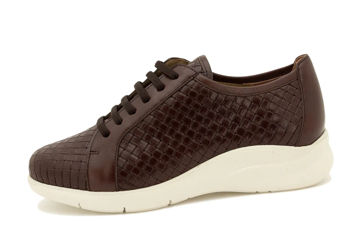 BROWN LEATHER LACEUP SHOE