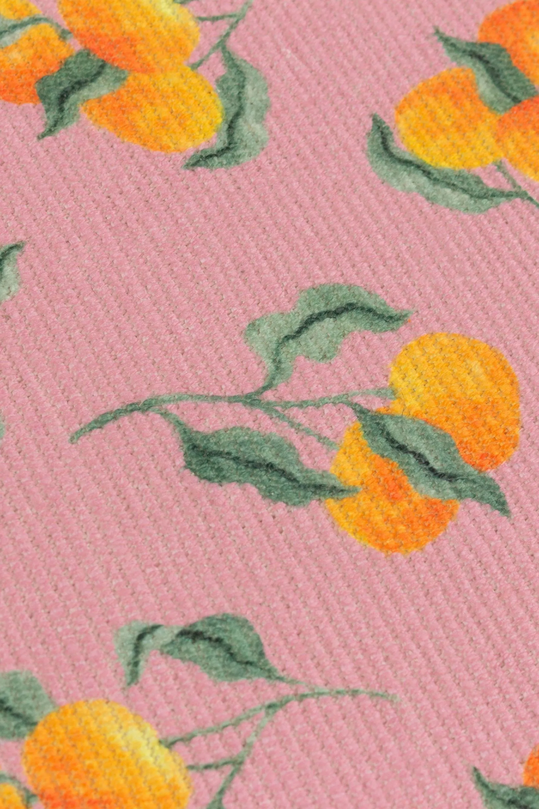Camino de mesa con estampado de naranjas de Furn