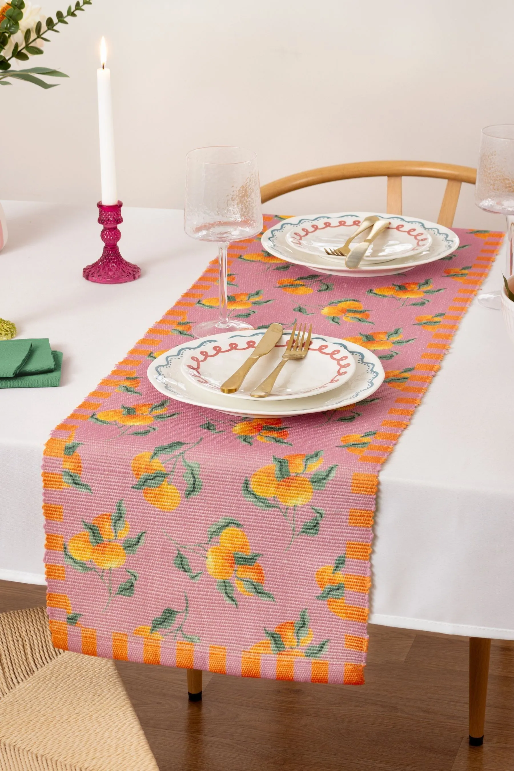 Camino de mesa con estampado de naranjas de Furn