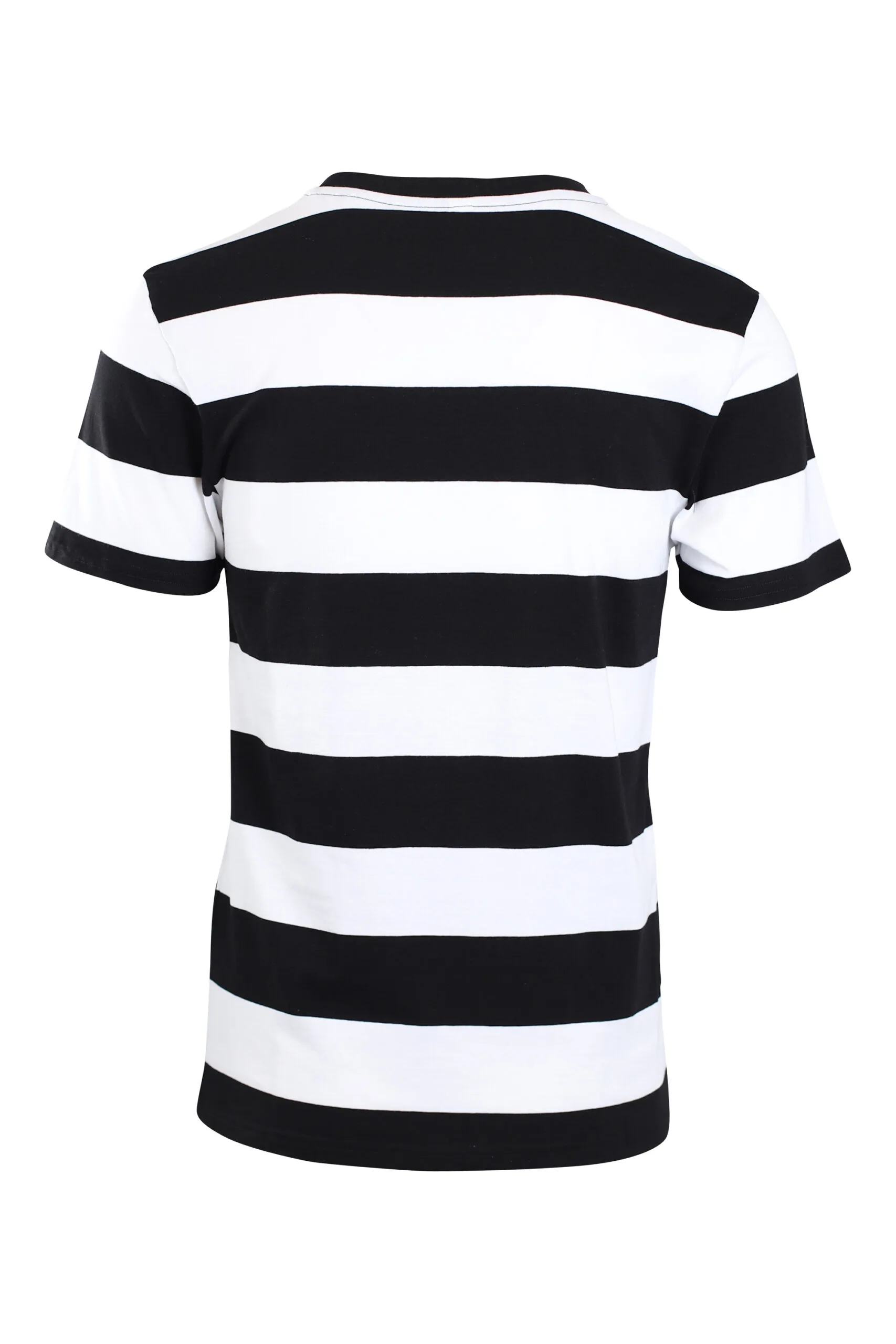 Camiseta de rayas blancas y negras con minilogo dorado 