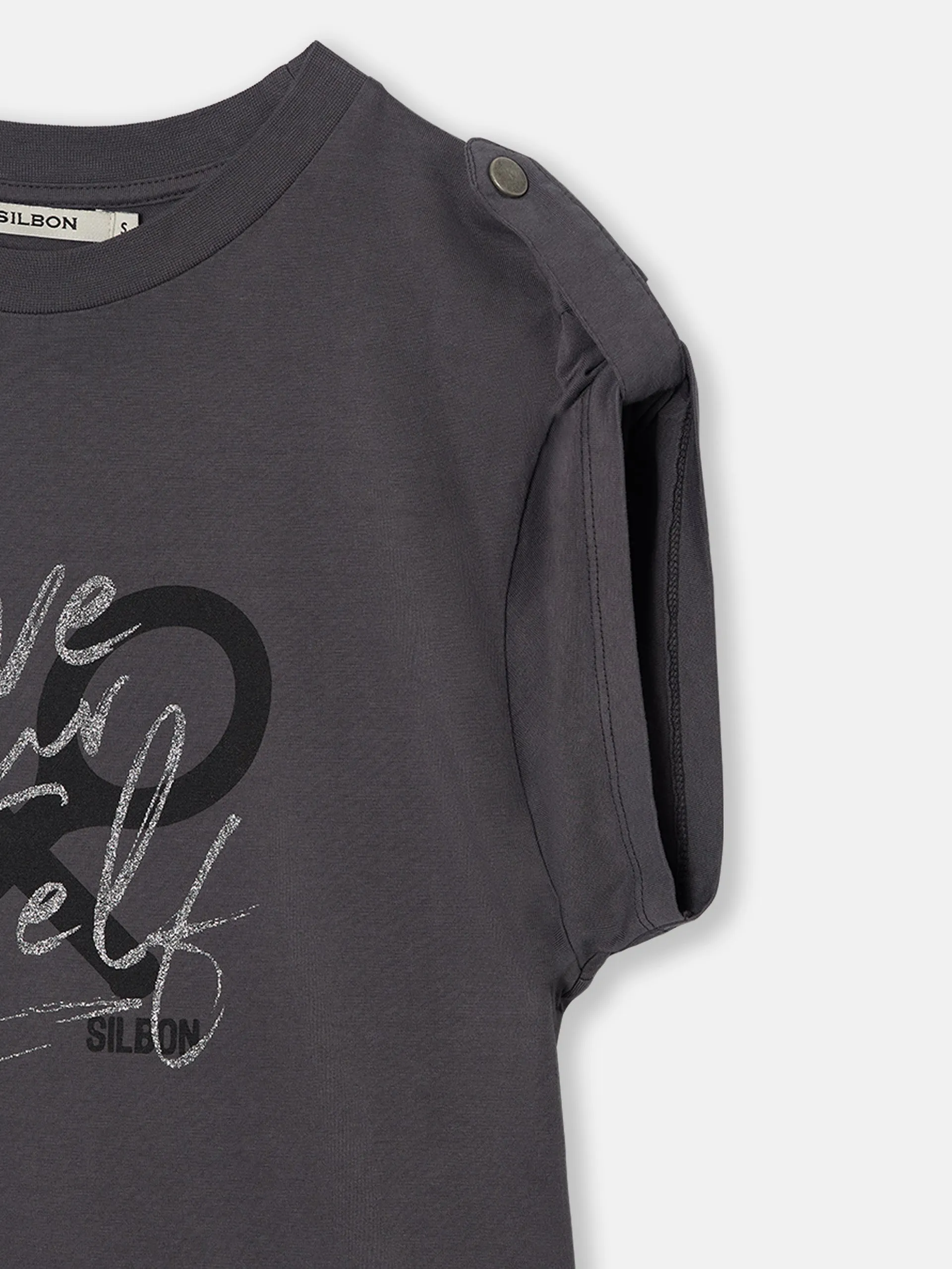 Camiseta woman manga roll out negra