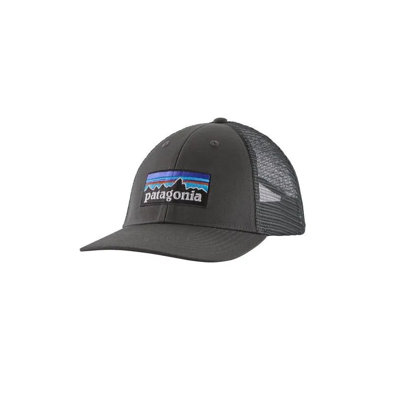 CAP PATAGONIA P6 LOGO LOPRO TRUCKER HAT (FORGE GREY)