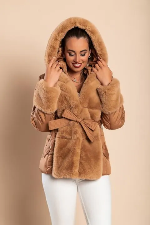 Chaqueta corta acolchada con pelo sintético, camel