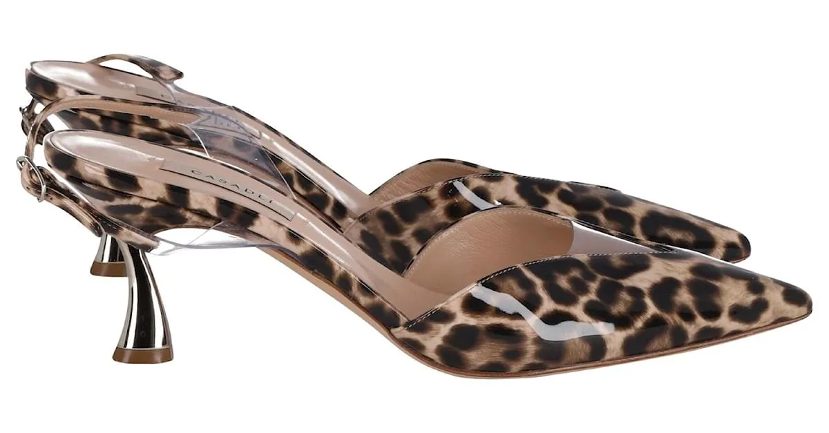 Chinelas destalonadas con estampado de leopardo en PVC marrón de Casadei Impresión de pitón 