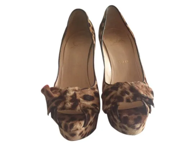 Christian Louboutin Señora peep Estampado de leopardo 