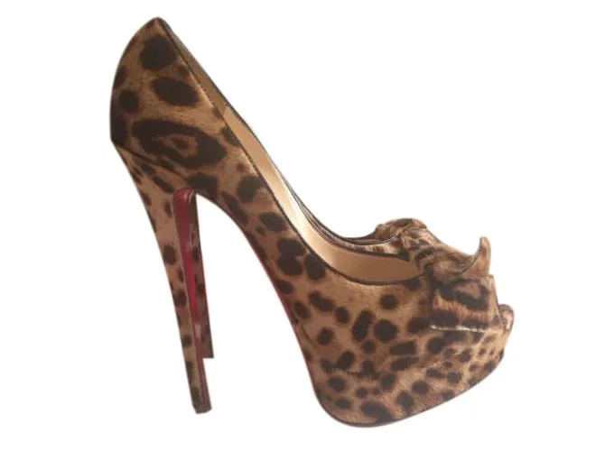 Christian Louboutin Señora peep Estampado de leopardo 