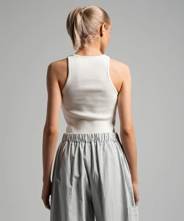CO White top with a scar
