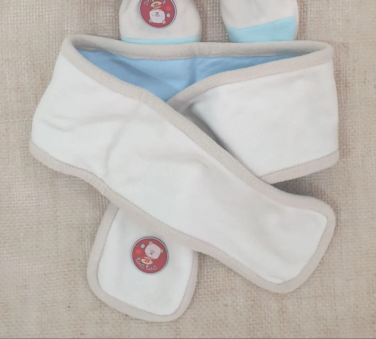 Conjunto Gorro, Bufanda y Manoplas Polar 350140SP