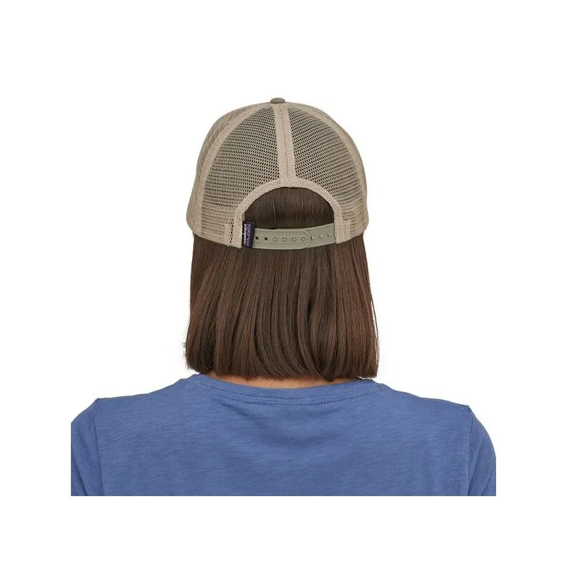 GORRA PATAGONIA P6 LOGO LOPRO TRUCKER HAT (VERDE JARDíN)