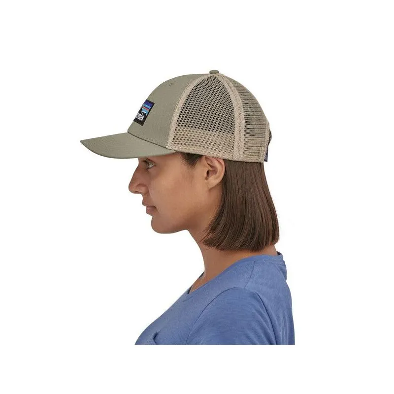 GORRA PATAGONIA P6 LOGO LOPRO TRUCKER HAT (VERDE JARDíN)