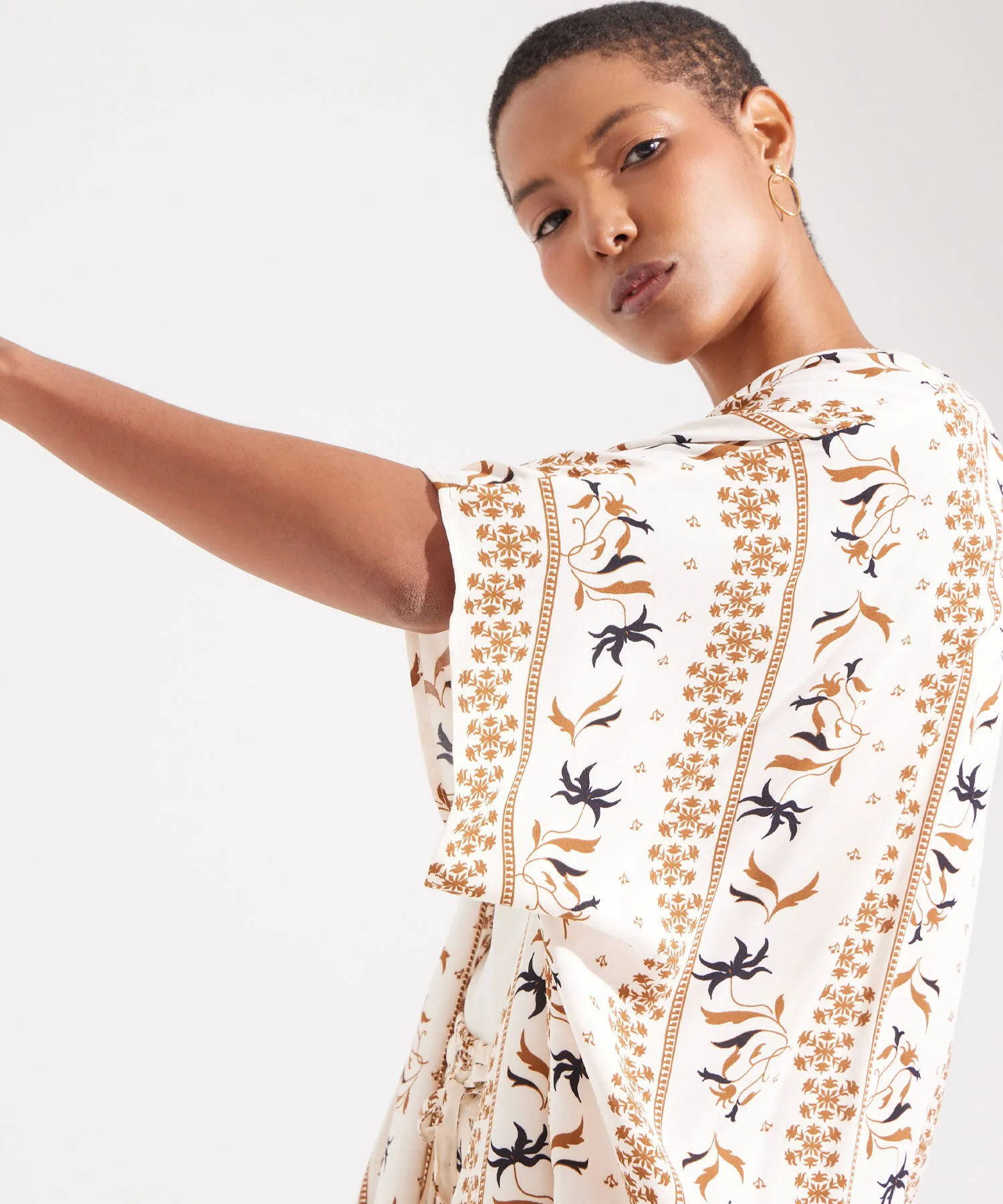 KIMONO LARGO CON ESTAMPADO