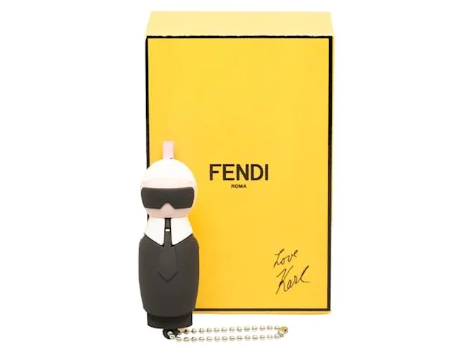 Llavero USB Fendi Karl Lagerfeld en goma negra y blanca en muy buen estado Negro 