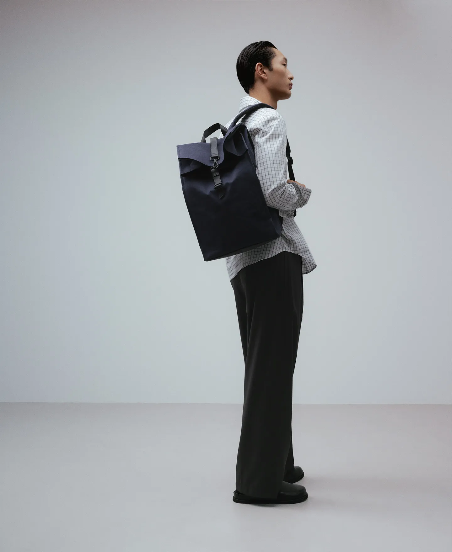 Mochila rectangular azul marino hombre