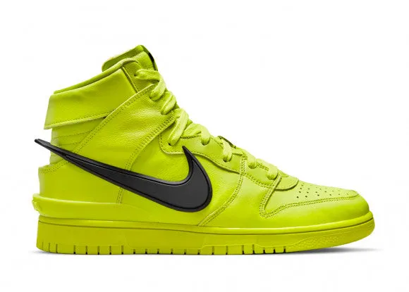 N3700 tenis Dunk High Atomic Green de Nike x AMBUSH