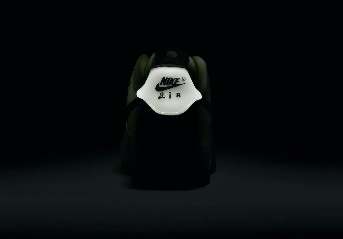 N370O Nike Air Force 1 ‘Have A Nike Day’ Glow in the Dark