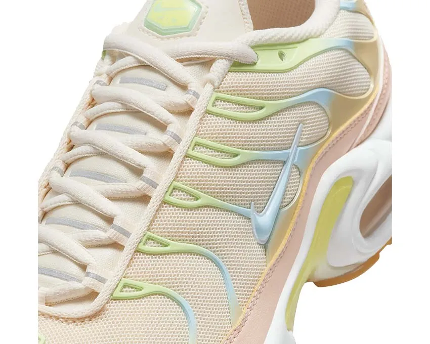 Nike Air Max Plus W Crimson Tint