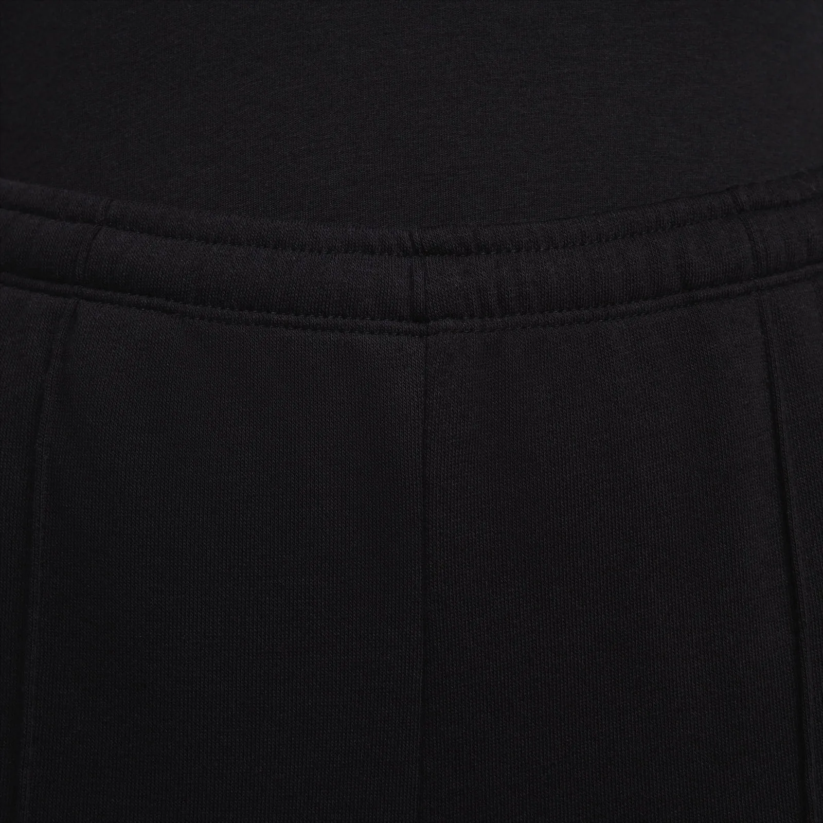 Nike Sportswear Chill