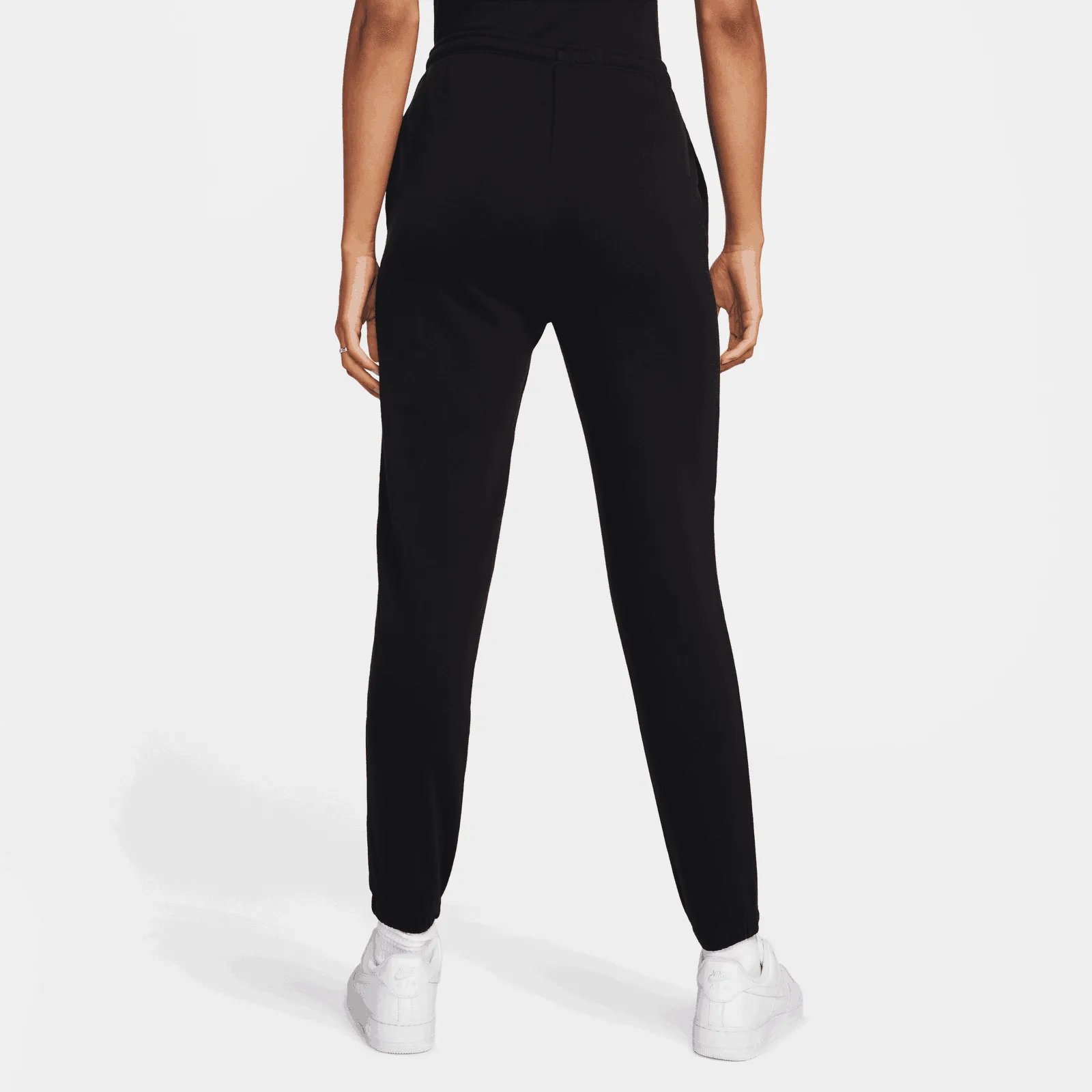 Nike Sportswear Chill