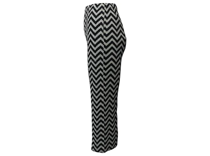 Pantalón con estampado en zigzag Pleats Please en poliéster multicolor Impresión de pitón 