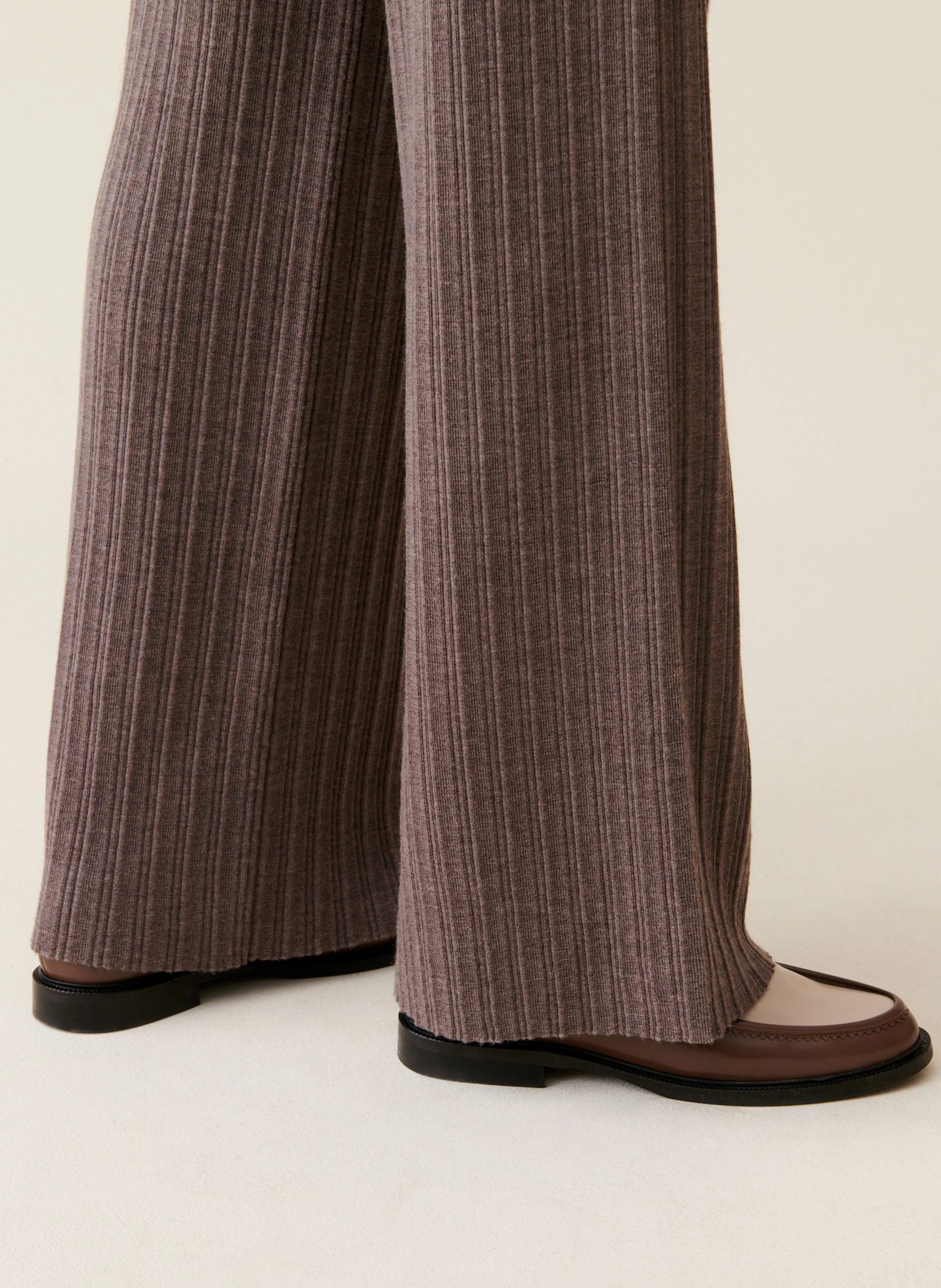 Pantalón de lana en marron