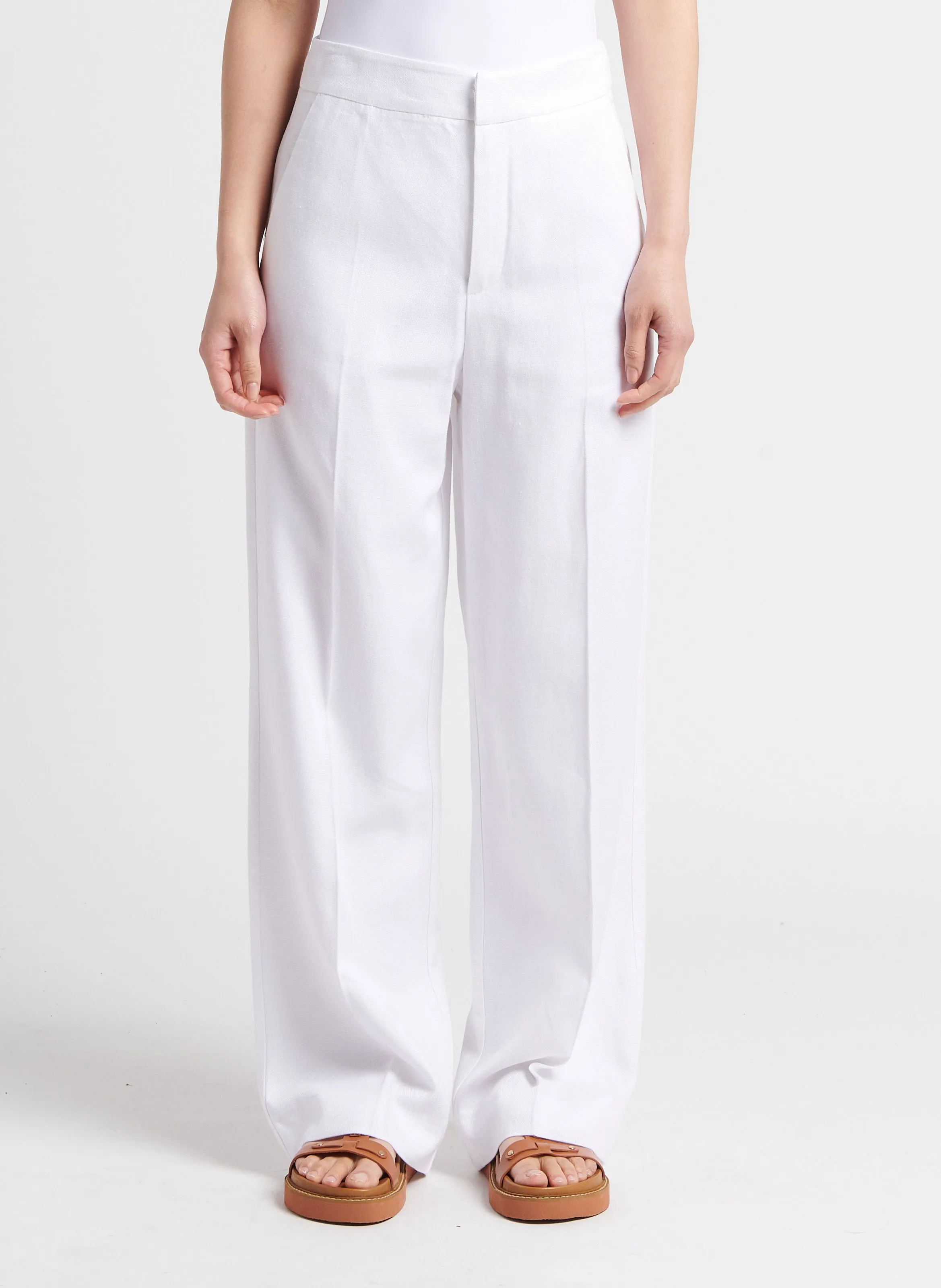 PARTENA  PANTALóN ANCHO DE TIRO ALTO EN BLANCO