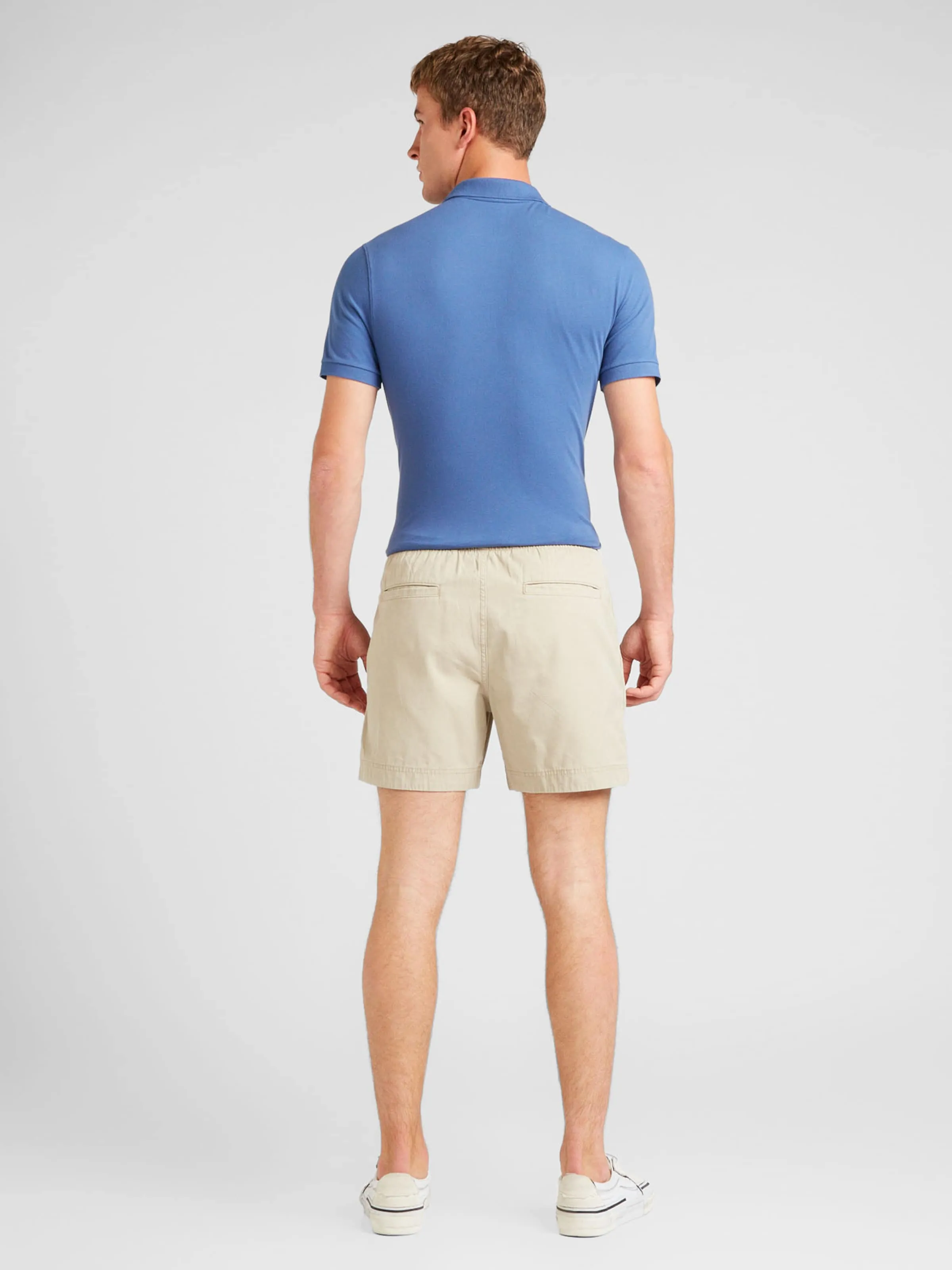 regular Pantalón Abercrombie & Fitch en Capuchino