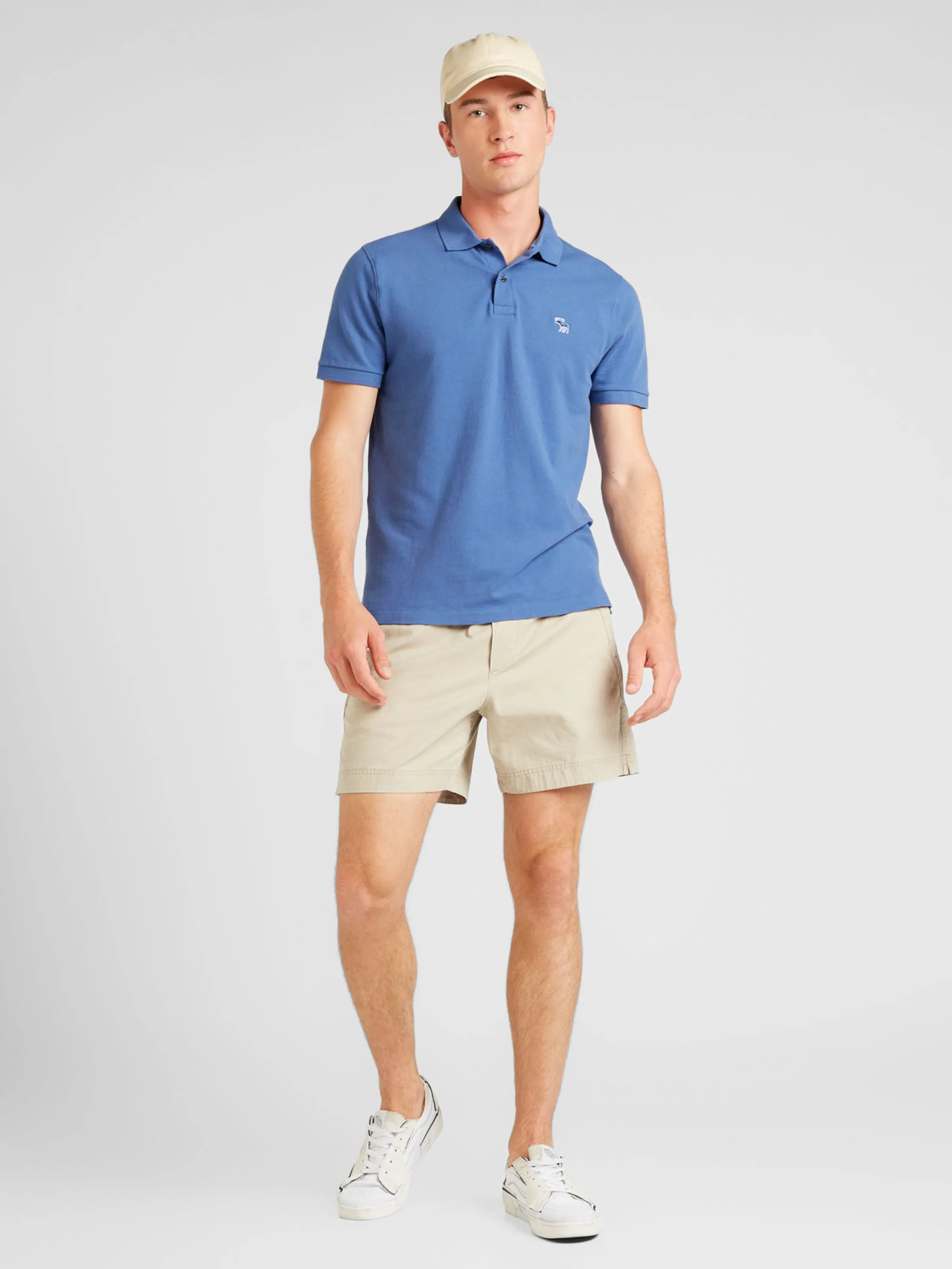 regular Pantalón Abercrombie & Fitch en Capuchino