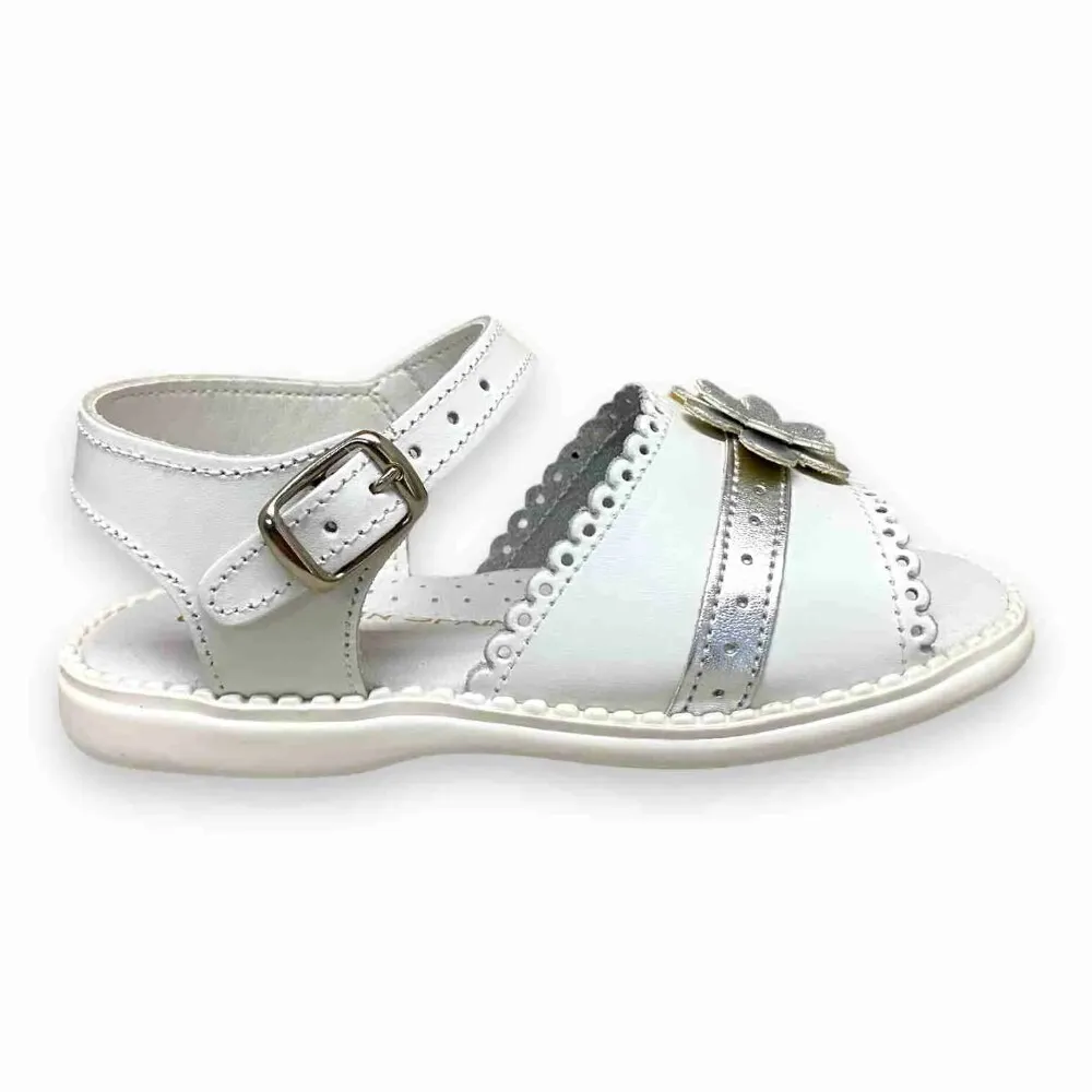 Sandalias Niña Blanca Piel Flor Plata