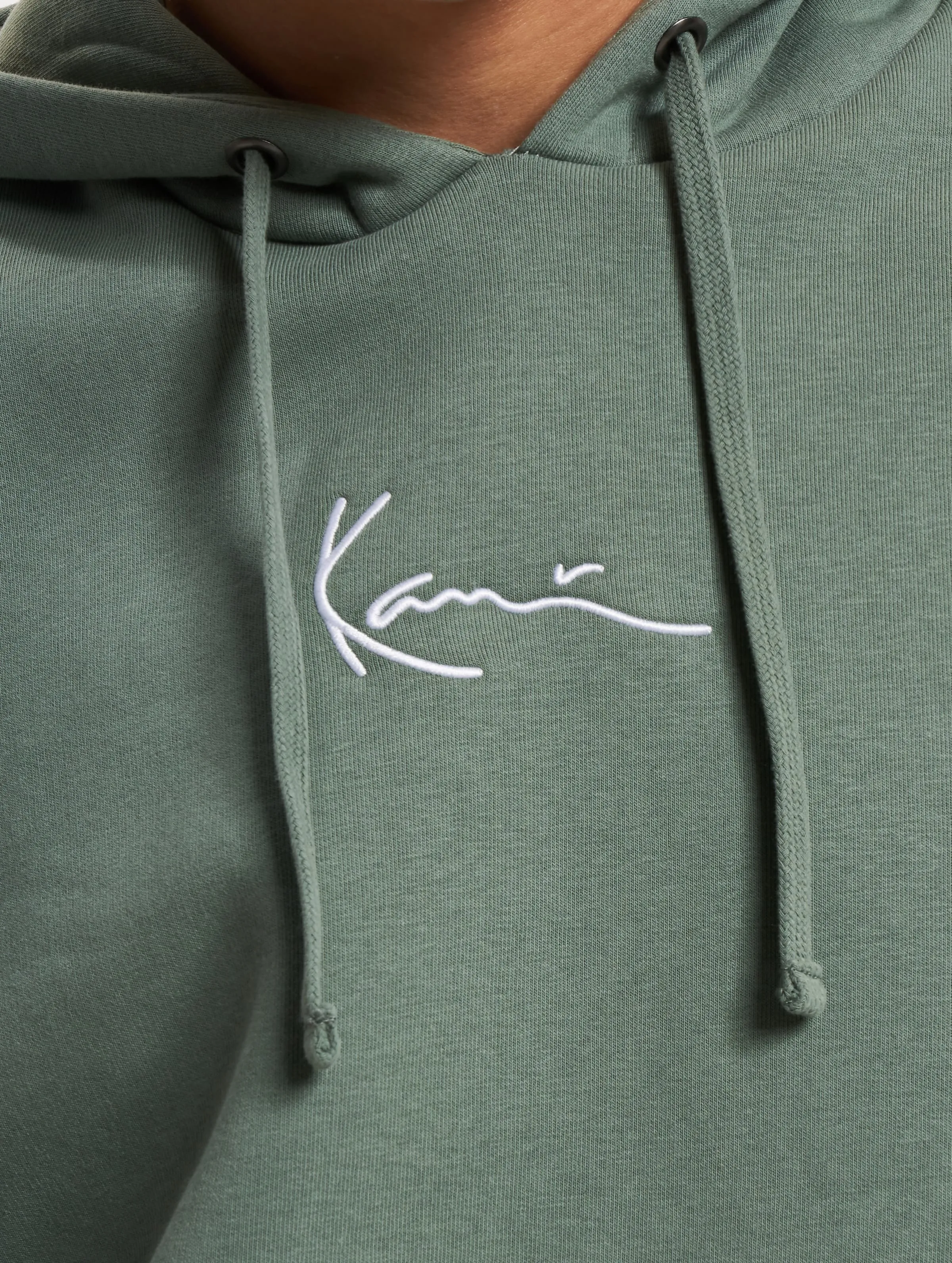 Small Signature Essential 