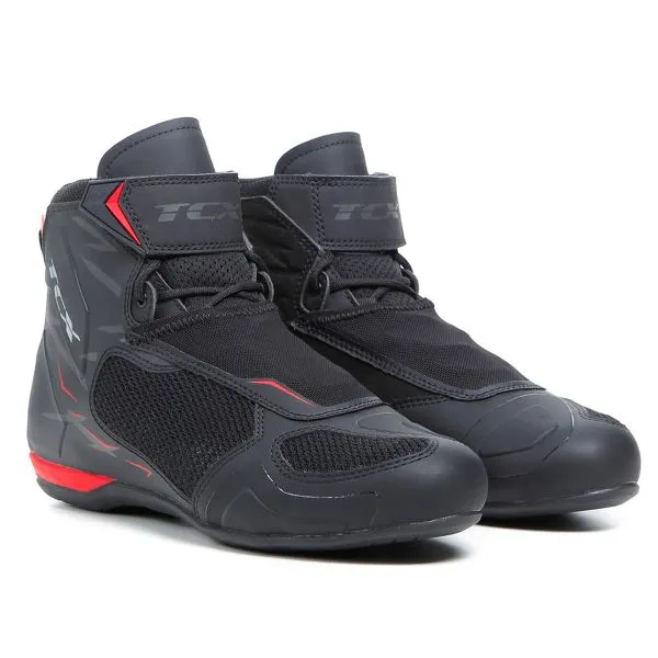 TCX R04D Air Black Red 