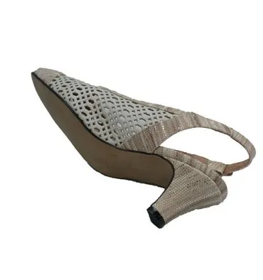 Zapato abierto por detrás mujer calado puntera serpiente Trebede en beig