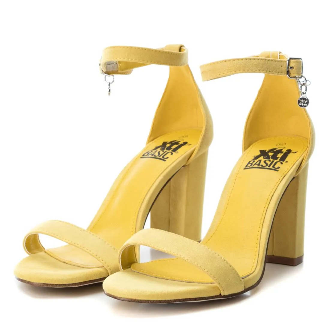 ZAPATO DE MUJER XTI BASIC 03407101