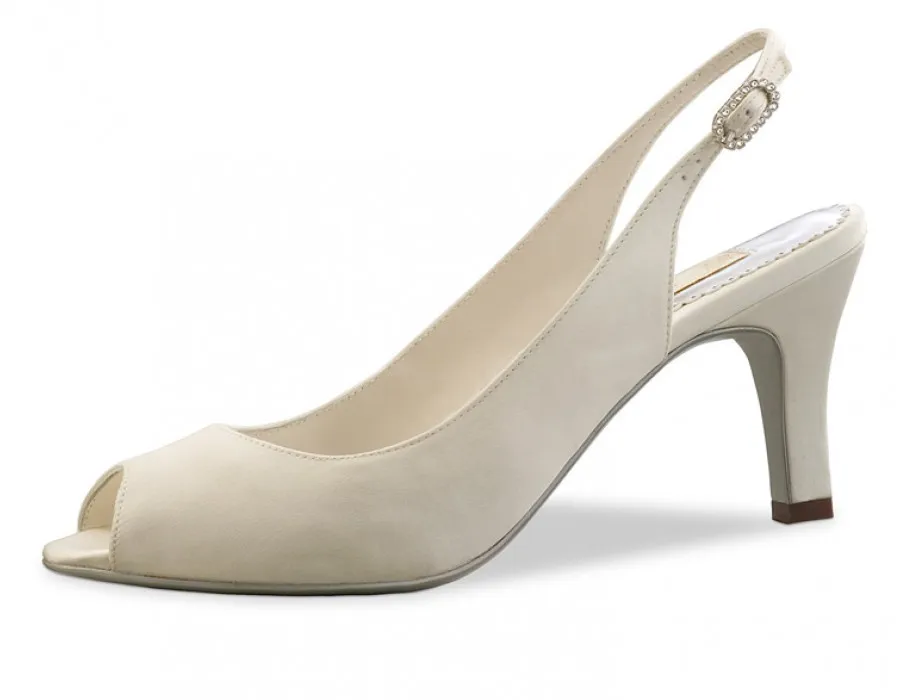 Zapato novia marfil  tacon clasico
