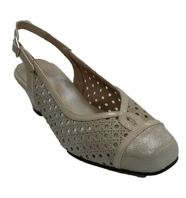 Zapato vestir mujer abierto detrás calado ancho especial Trebede en beig
