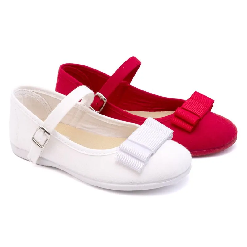 Zapatos de niña en lona con lazo